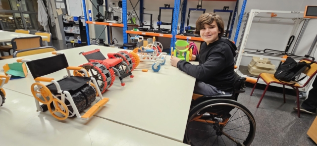 Mentes inquietas sin fronteras, transformando la movilidad infantil con MakerGood